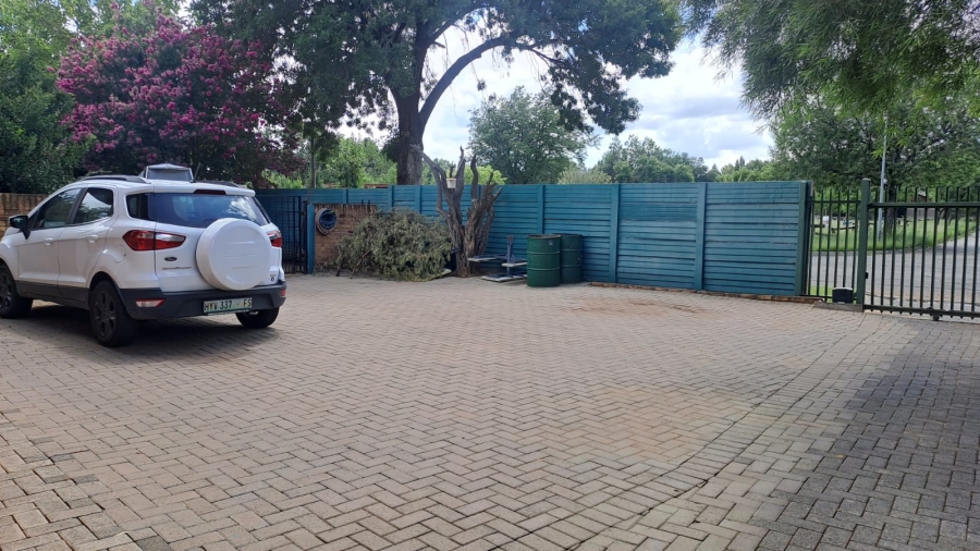 4 Bedroom Property for Sale in Universitas Free State